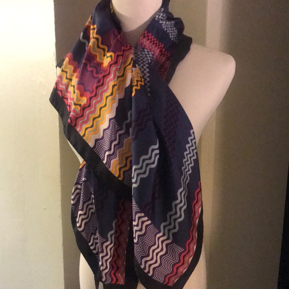 Missoni scarf - Picture 3 of 6
